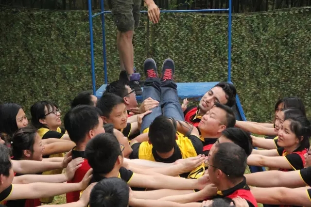 “向梦想出发” mg不朽情缘销售团建活动完善绽放